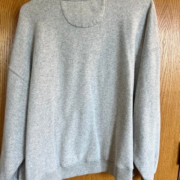American Eagle, women's size M sweatshirt, crew neck - Picture 4 of 5